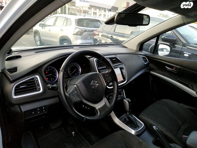 סוזוקי S-Cross