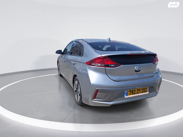 יונדאי איוניק