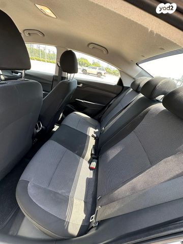 יונדאי אקסנט i25