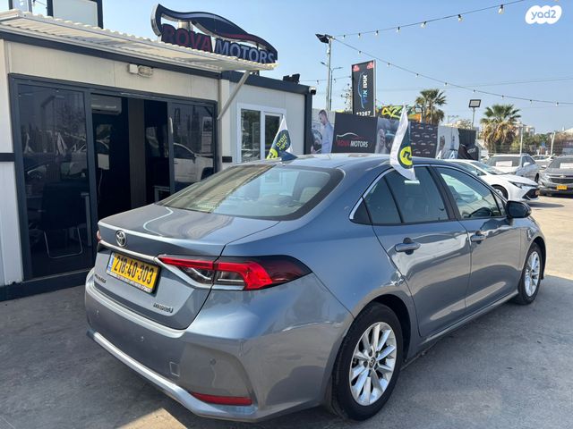 טויוטה קורולה