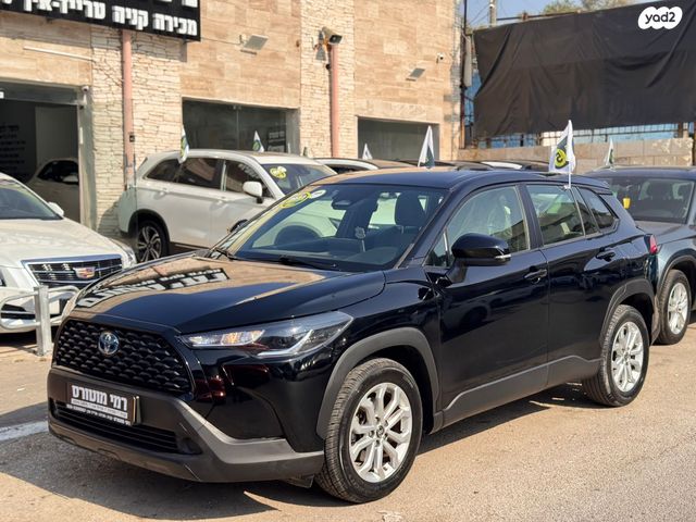 מודעת רכב טויוטה קורולה קרוס