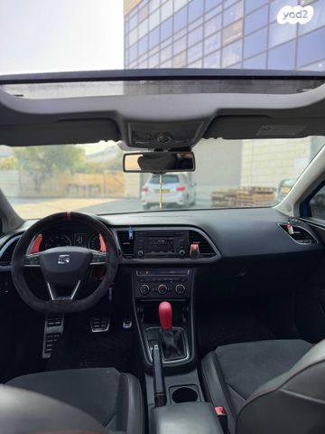 מודעת רכב סיאט לאון