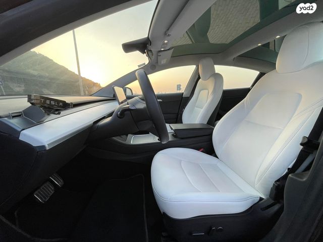 טסלה מודל 3