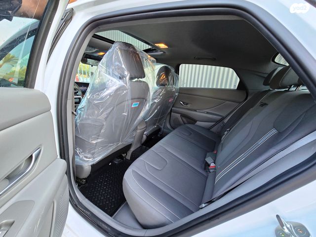 יונדאי אלנטרה