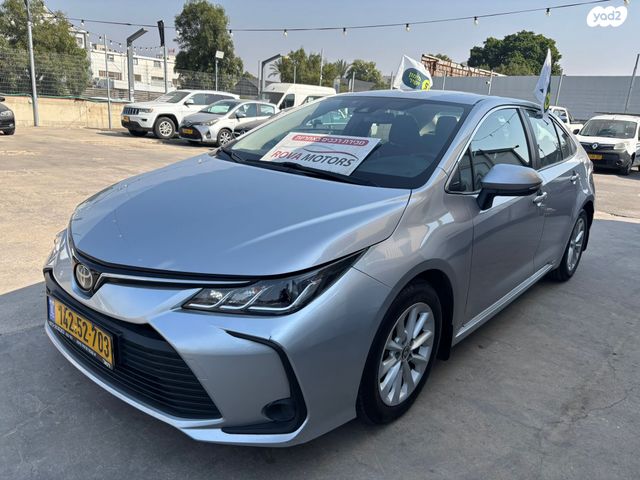 טויוטה קורולה