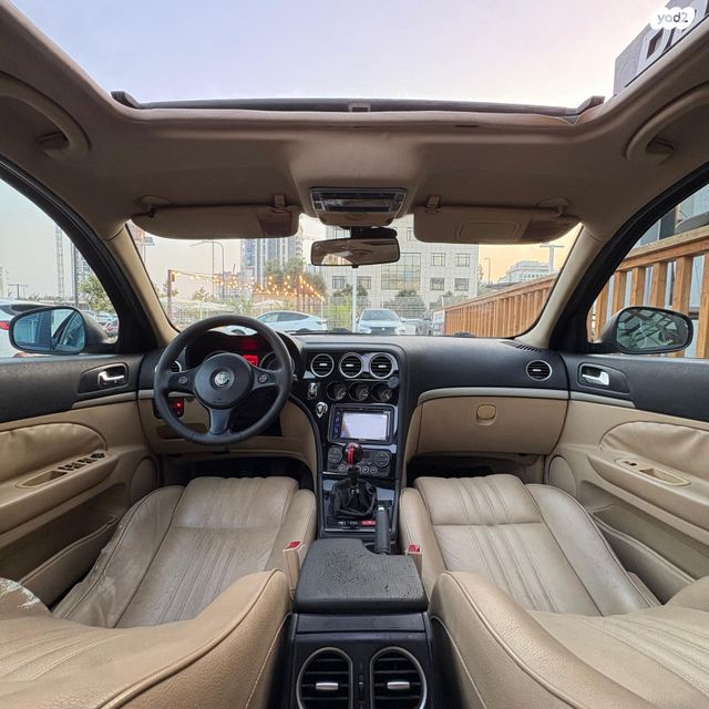 אלפא רומיאו 159