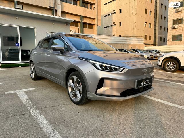 מודעת רכב ג׳ילי Geometry C