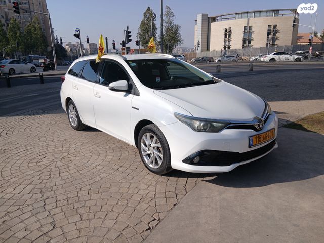 מודעת רכב טויוטה אוריס