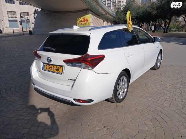 טויוטה אוריס