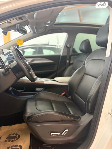 ג׳ילי Geometry C