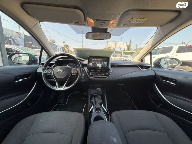 טויוטה קורולה