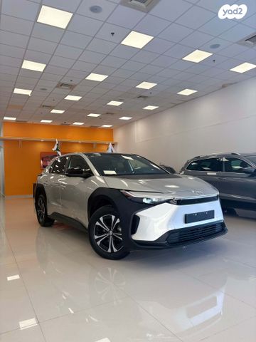מודעת רכב טויוטה bZ4X