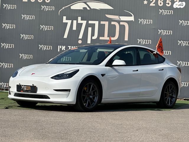 טסלה מודל 3