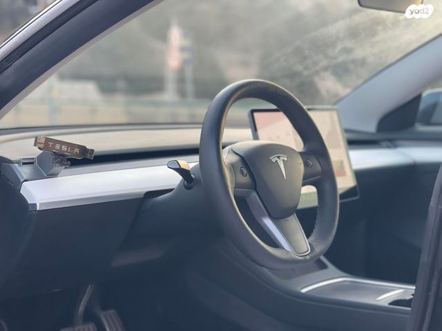 טסלה מודל 3