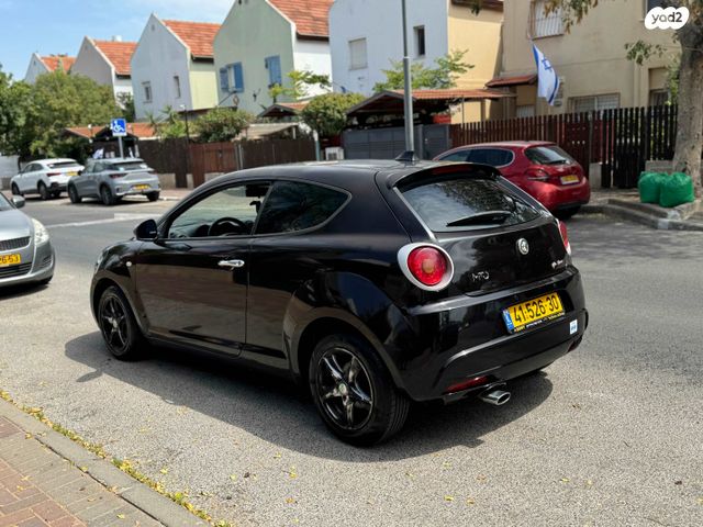 אלפא רומיאו מיטו