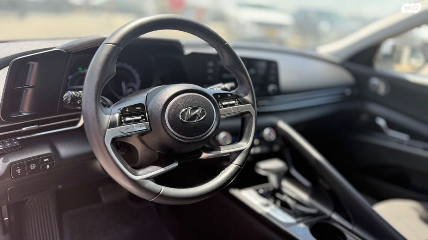 יונדאי אלנטרה