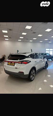 ג׳ילי Geometry C