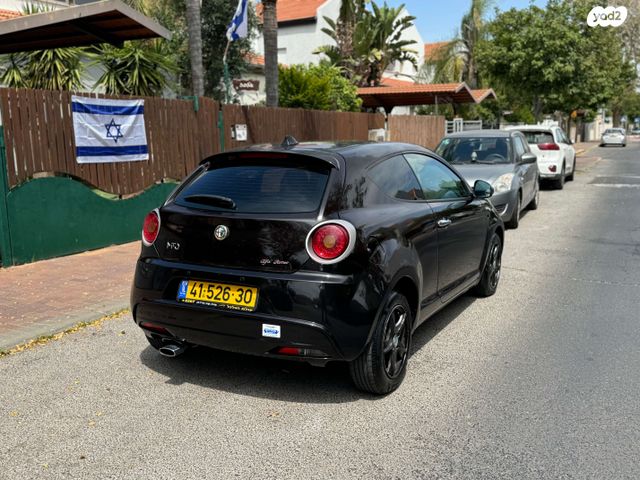 אלפא רומיאו מיטו