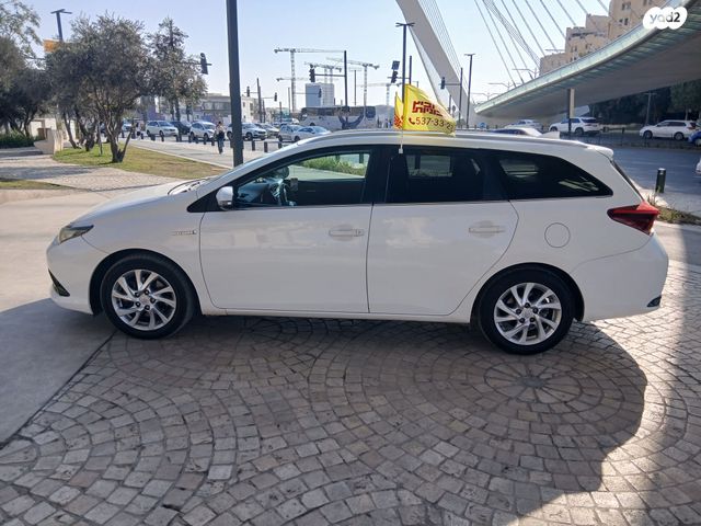 טויוטה אוריס