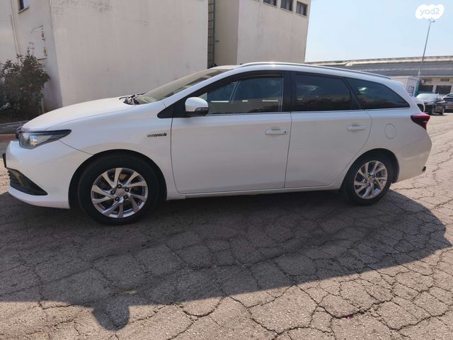 מודעת רכב טויוטה אוריס