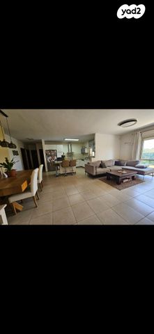 שדרות בגין 85