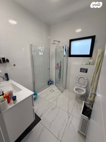 דו משפחתי, עירית 111, שאר העיר, רמת ישי