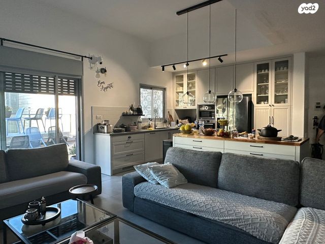 שדרות נשיאי ישראל 14