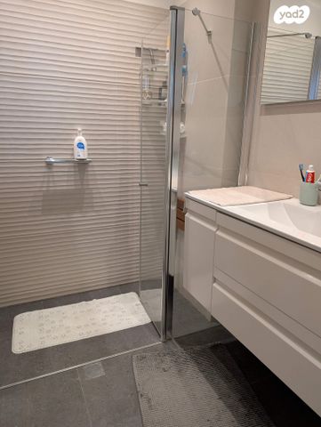 דירה, שדרות בן גוריון 52, בנות חיל, ראשון לציון