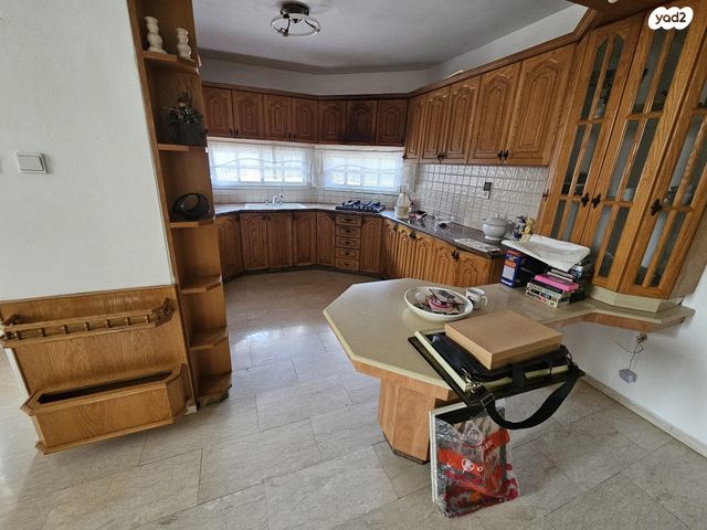 בית פרטי/ קוטג', הנוטר 10, מרכז פרדס חנה, פרדס חנה כרכור