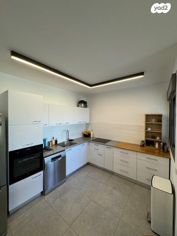 דירה, הר שלמה 6, היובל, אור עקיבא