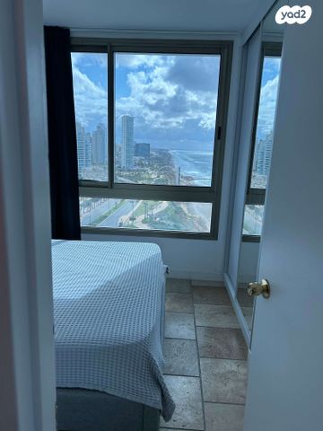 דירה, שדרות עובד בן עמי 2, נוף הטיילת, נתניה