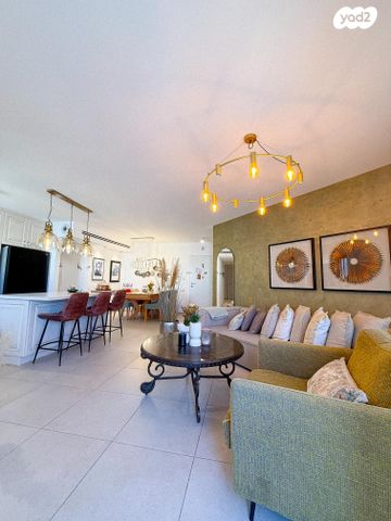 דירה, הרבי מלובאוויטש 35, השחר, דימונה