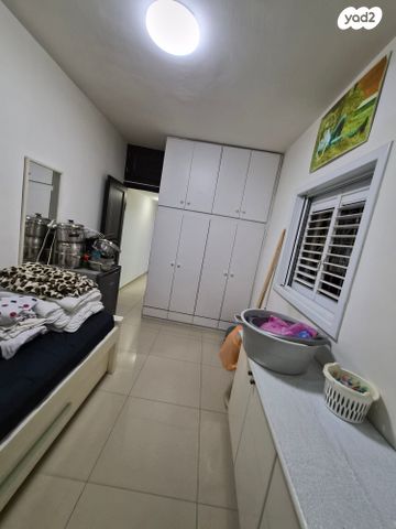 דירה, הרב קפאח 14, גרין ועם, חולון