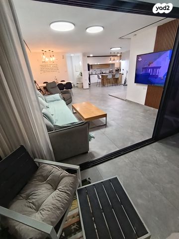 דירה, שדרות דוד המלך 10, חסכון ג, לוד