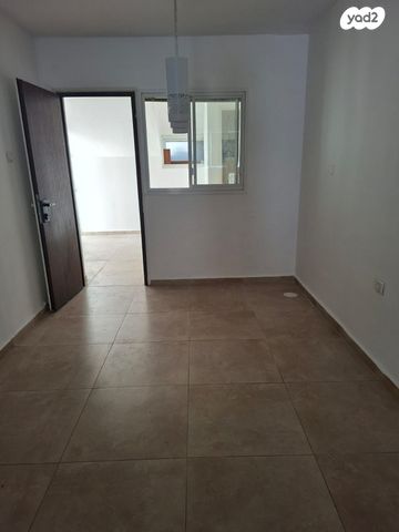 דירת גן, הערבה 1, אורנית, אורנית