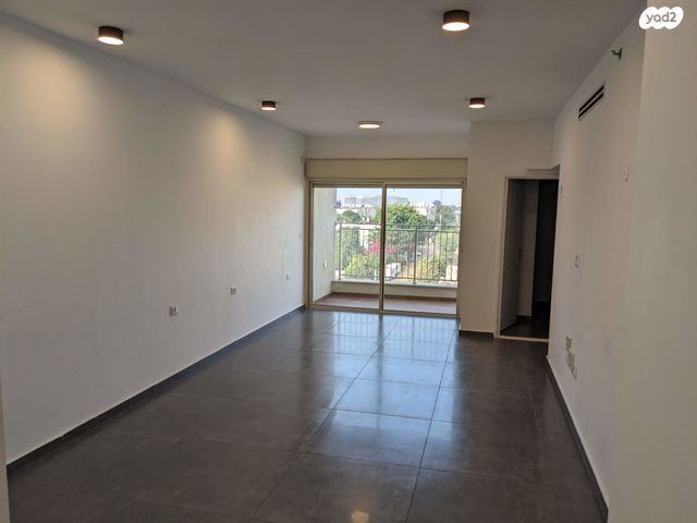 דירה, כוכבי יצחק 7, שפירא, תל אביב יפו