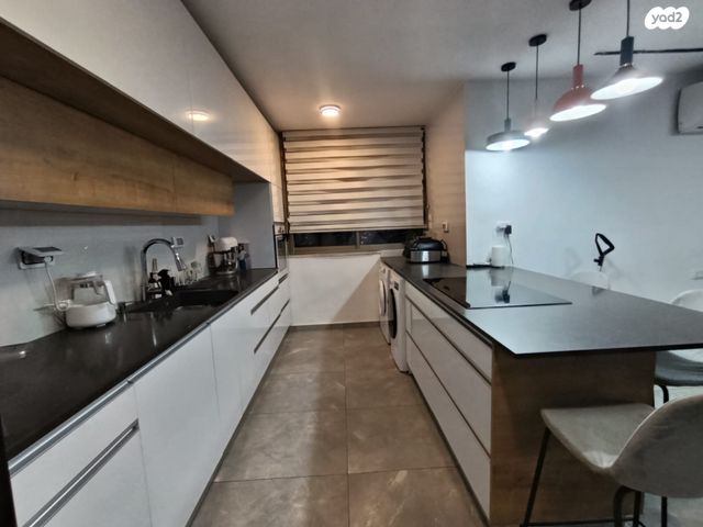 דירה, שדרות דוד המלך 10, חסכון ג, לוד