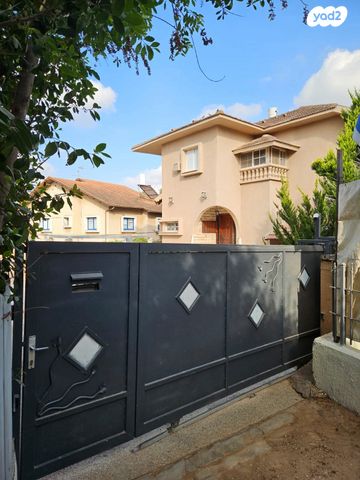 בית פרטי/ קוטג', הנוטר 10, מרכז פרדס חנה, פרדס חנה כרכור