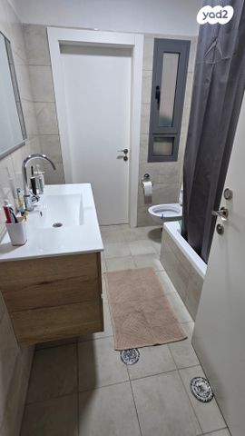 דירה, הרבי מלובאוויטש 26, השחר, דימונה