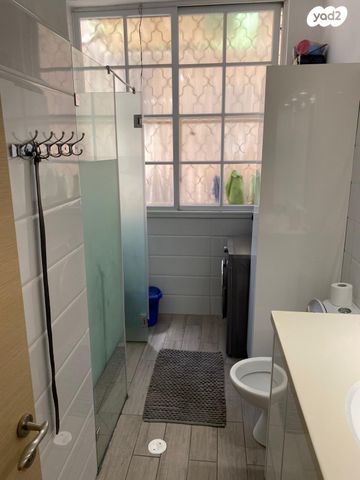 דירה, הפועל 12, לב העיר, בת ים