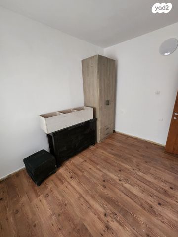 דירה, קידוש השם 20, רמב"ם, ראשון לציון