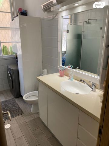 דירה, הפועל 12, לב העיר, בת ים