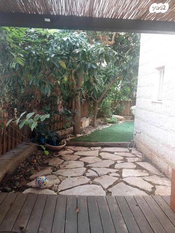 דירת גן, שדרות בגין 73, נוף הדר, כפר יונה