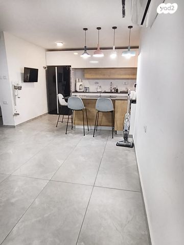 דירה, שדרות דוד המלך 10, חסכון ג, לוד