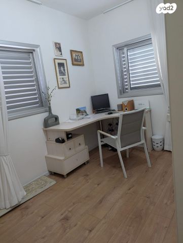 דירה, שדרות בן גוריון 52, בנות חיל, ראשון לציון