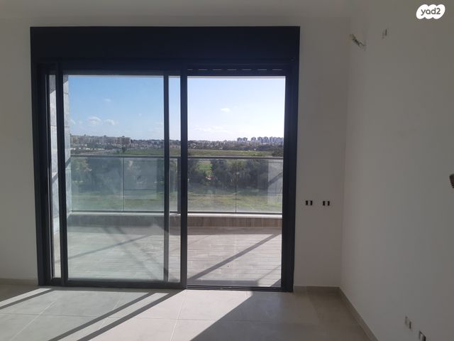 דירה, יצחק שמיר 4, נווה שרון / שער העיר, נתיבות