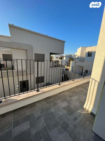 דו משפחתי, עירית 111, שאר העיר, רמת ישי