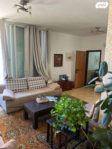 דירה, דרך בן גוריון 97, דרום מערב ותיק, בת ים