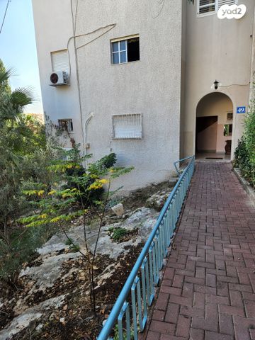 דירה, הס 49, הדר עליון, חיפה