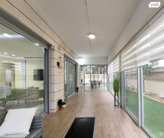 דירת גן, תפוז 11, רובע ט"ז, אשדוד